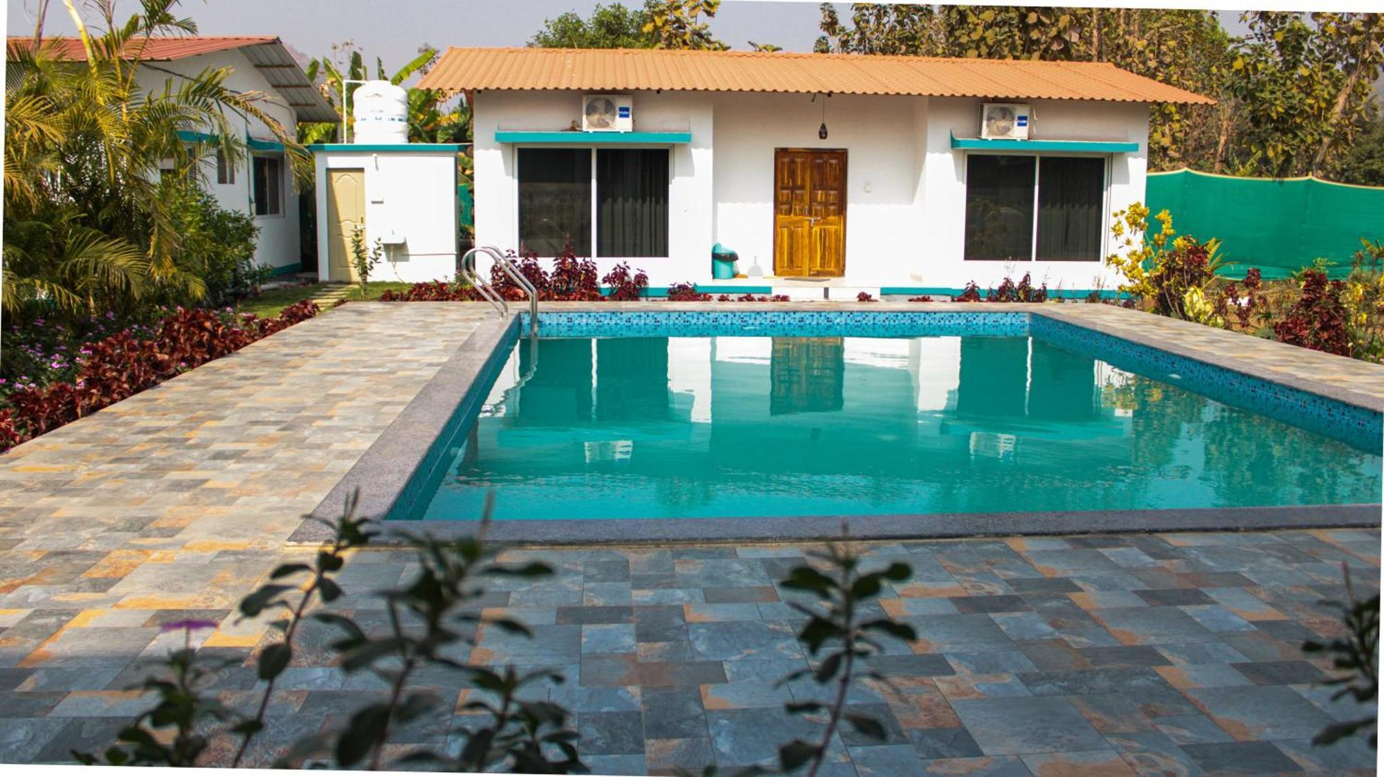 Mohor Retreat Hotel Alībāg Exterior foto
